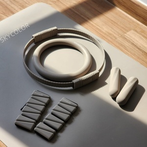 Pelotas de Yoga y Anillos de Pilates Circulares Personalizados con Logotipo, Pesas de Tobillo de Silicona, Kit de Pilates de Resistencia - Product Image 3