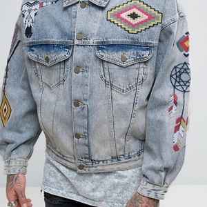 Veste en jean surdimensionnée à prix de gros avec broderie en bleu délavé pour homme - Product Image 4