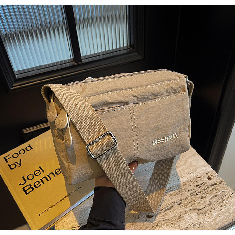 ออฟไวท์