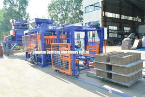 Máquina de Desarrollo de Hormigón <span class=keywords><strong>para</strong></span> Moldes de Casas de Cemento Huecas QT5-15, Máquina China <span class=keywords><strong>para</strong></span> Fabricar Ladrillos Maxi en Venta en <span class=keywords><strong>Durban</strong></span> - Product Image 2