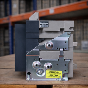 <span class=keywords><strong>Disjoncteur</strong></span> à air de type tiroir original Schneiders MT12 H1 3P D/O MIC 2.0 1250A 48259 630A 800A <span class=keywords><strong>1000A</strong></span> 1250A en stock - Product Image 4