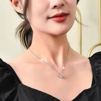 Collier en argent sterling 925 avec pendentif cube carré en moissanite 1 carat VVS couleur D certifié GRA, chaîne de clavicule, bijoux pour femmes, cadeau