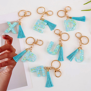 Llavero de moda azul cielo con letras brillantes y borla, adorno para bolso, regalo perfecto de cumpleaños o festivo para amigos - Product Image 1