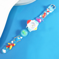 Montre analogique pour enfants, amusante, lumineuse, en forme d'avion de dessin animé, à quartz, résistante à l'eau, 32 mm