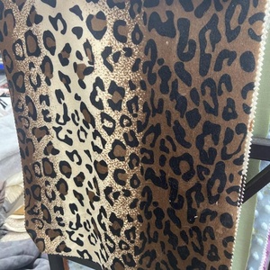 100% polyester velours motif animal tapisserie d'<span class=keywords><strong>ameublement</strong></span> velours imprimé <span class=keywords><strong>léopard</strong></span> <span class=keywords><strong>tissu</strong></span> en peluche pour canapé - Product Image 2