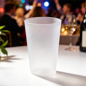 Tasse givrée <span class=keywords><strong>de</strong></span> 400ml avec logo <span class=keywords><strong>personnalisé</strong></span> Tasse à boire <span class=keywords><strong>de</strong></span> bière <span class=keywords><strong>de</strong></span> fête réutilisable - Product Image 1