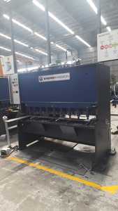 Machine de découpe de tôles d'acier de 13 mm d'épaisseur et de 2500 mm de longueur pour la fabrication métallique, destinée à l'exportation vers les États-Unis - Product Image 6