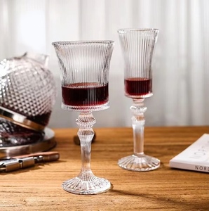 Copas de Vino de Cristal de Champán de Lujo Personalizadas, Estilo Barroco Campestre, Sostenibles, Capacidad de 140-250 ml, Tallo Largo, para Fiestas - Product Image 4