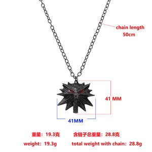 Colgante de aleación con cabeza de lobo de <span class=keywords><strong>The</strong></span> <span class=keywords><strong>Witcher</strong></span> <span class=keywords><strong>3</strong></span> para hombre, collar de accesorios de merchandising del juego - Product Image 3