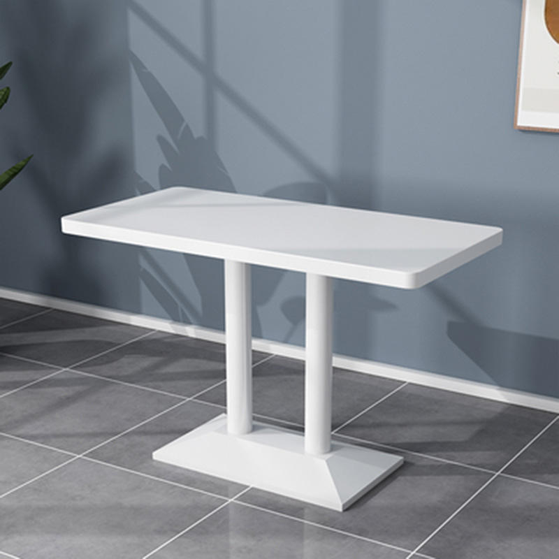 โต๊ะสี่เหลี่ยมผืนผ้า