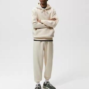 ชุดเซ็ตเสื้อฮู้ดดี้และกางเกงวอร์มผ้าเฟรนช์เทอร์รี่แบบกำหนดเองสำหรับผู้ชาย คุณภาพสูง แบบเรียบง่าย ชุดวอร์มลำลองสำหรับผู้ชาย - Product Image 4