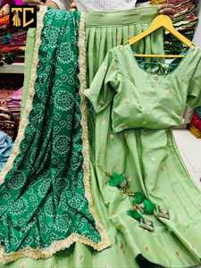 Lehenga indien en soie bandhani chinnon de taille unique, brodé et cousu, avec dupatta, robe de mariée indienne et pakistanaise - Product Image 5