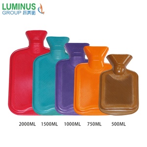 Vente directe d'usine sac de bouteille d'eau chaude en caoutchouc coloré personnalisé - Product Image 4