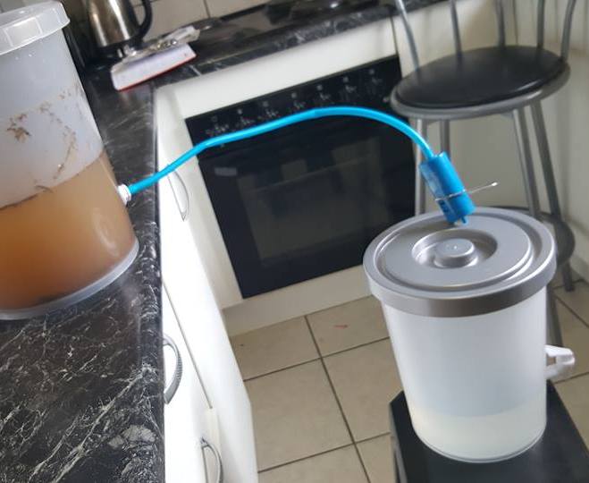 Персональный фильтр для воды для кемпинга и выживания на природе