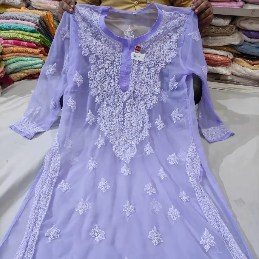 Ağır iplik nakış işi ile şık Kurti allover chikankari üzerinde Trendy ve son tasarım-2024