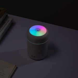 Humidificador de aire eléctrico portátil, difusor de aceite aromático, pulverizador de niebla fría con USB, luz nocturna colorida para el hogar y el coche, 300ml - Product Image 4
