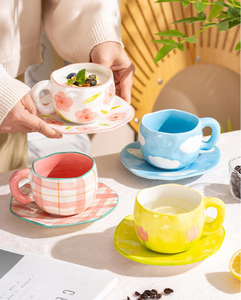 Tasse à café en céramique peinte à la main, style INS, avec poignée épaisse et moderne, pour une décoration esthétique de la pièce - Product Image 5