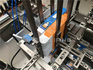 Machine d'emballage de cartonnage automatique pour flacons pulvérisateurs en plastique/verre de 60 ml pour produits de soin du visage - Product Image 5