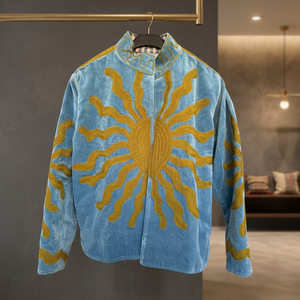 Vestes Sujani pour femmes, bleu soleil, velours, col mandarin, brodées, réversibles, en fausse fourrure gaufrée, élégantes, automne, 100% polyester - Product Image 1