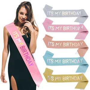 MADESHINE Écharpe de fête personnalisée en satin or rose avec ruban, pour anniversaire et Nouvel An, scintillante, pour femme, décoration de fête, vente en gros - Product Image 1