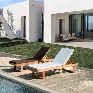 Chaise longue d'extérieur en teck massif, pliable, design moderne, pour hôtel et salon - Product Image 6