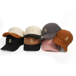 <span class=keywords><strong>Cappello</strong></span> da Baseball in Finta Lana d'Agnello, 6 Pannelli Regolabili, Morbido e Peloso, Berretto Invernale in Pile per Donne - Product Image 3