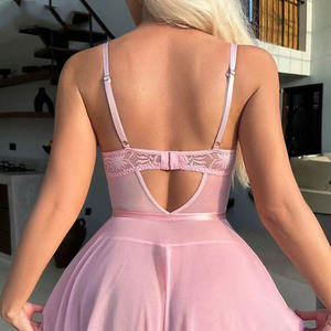 2024 derniers modèles fabricants <span class=keywords><strong>en</strong></span> gros nouveau sexy <span class=keywords><strong>rose</strong></span> dentelle <span class=keywords><strong>porte</strong></span>-jarretelles trois pièces ensemble sexy soutien-gorge et culotte ensemble lingerie érotique - Product Image 3