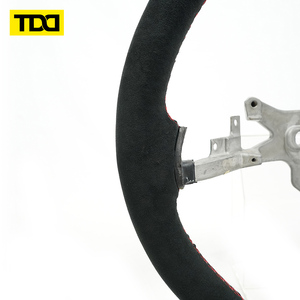 Volant en fibre de carbone véritable TDD compatible avec Chevrolet Corvette C6 ZR1 Z06 2006-2007 – Support personnalisé direct usine - Product Image 3