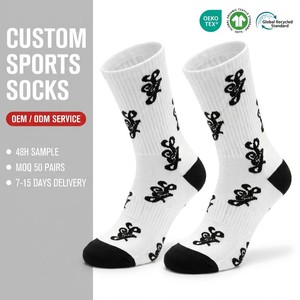 Calcetines Deportivos Transpirables y Duraderos con Logotipo Personalizado, MOQ Bajo, de Algodón Peinado, Antiolor, Ecológicos e Hipoalergénicos para Correr - Product Image 1