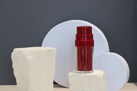 Bouteille de pompe sans air rouge colorée personnalisée bouteille à vide recyclable bouteilles de pompe sans air transparentes cosmétiques rechargeables