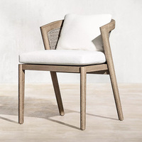 Conjunto de Mesa de Comedor Redonda para Exterior con Estructura de Teca, Resistente a los Rayos UV, Ratán PE, Conjunto de Mesa y Sillas Rústicas para Exterior