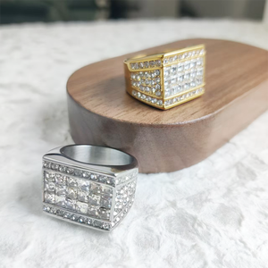 Anlaufgeschützter Punk-Ring mit Zirkonia-Besatz, Wasserdichter Massiver Ehering, 18K Vergoldeter Edelstahlring für Männer - Product Image 6