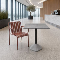 Table et chaises de salle à manger Lifepursue résistantes aux déversements de liquides, mobilier commercial de qualité extérieure pour événements