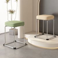 Tabouret carré moderne et minimaliste rembourré avec pieds en métal argenté et cuir épaissi, pour la maison et le mobilier de bureau