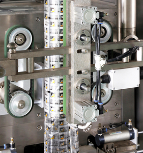 Chất lượng cao hoàn toàn tự động tôm <span class=keywords><strong>Cracker</strong></span> Gingersnap niêm phong túi máy đóng gói hạt Slice máy đóng gói - Product Image 5