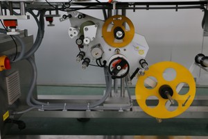 Machine d'étiquetage des bouches, des fonds et des côtés des boîtes de nicotine - Product Image 6