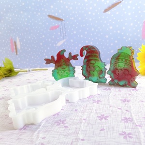 Moldes de fundición de resina hechos a mano para adornos decorativos DIY estilo Ins herramientas de escritorio de silicona molde de Papá Noel - Product Image 2
