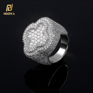 NUOYA Hip-Hop Vierblättriger Kleeblatt-<span class=keywords><strong>Ring</strong></span> mit Baguette-Schliff Zirkonia, 18K Vergoldet, Luxus-Schmuckgeschenk für Männer und Frauen - Product Image 2