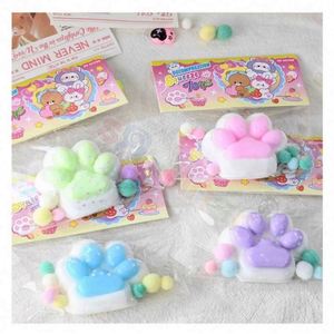 TOYSRUNNER Ensemble de 8 balles moelleuses ultra douces en forme de patte de chat, jouet sensoriel anti-stress thérapeutique Kawaii en PU/PVC silicone - Product Image 4