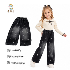 <span class=keywords><strong>Pantaloni</strong></span> in denim <span class=keywords><strong>neri</strong></span> da <span class=keywords><strong>bambina</strong></span> Guai Boutique, jeans a gamba larga con stampa a fiocco per neonate e bambine piccole - Product Image 1