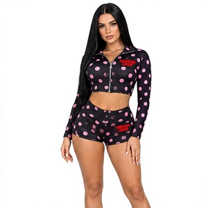Ensemble 2 pièces personnalisable avec logo pour femme : veste courte et short assorti, style streetwear, collection 2026 - Product Image 1