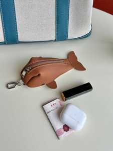 Nouveau porte-monnaie porte-clés en cuir véritable écologique en forme de dauphin, mignon et élégant, sac de rangement pour écouteurs et rouge à lèvres pour femme - Product Image 4
