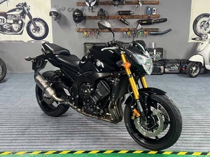 Motocyclettes d'occasion Yamaha FZ8N, moteur d'origine, moto classique naked, 800 cm³, quatre cylindres en ligne, injection de carburant, refroidissement liquide - Product Image 4