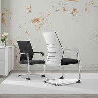 Vente en gros de chaises de direction modernes et confortables de qualité pour les jeux vidéo Chaises de bureau en forme d'arc pour l'accoudoir de designer en tissu maillé
