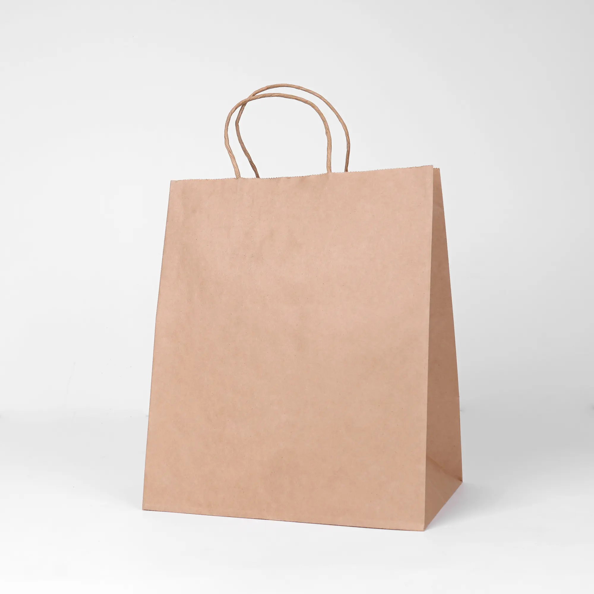 Bolsa de papel kraft reciclada, embalaje de compras de regalo con mango, 120g, precio de fábrica, se acepta personalizado