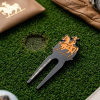 Fourche de golf en alliage de zinc de haute qualité, finition nickel noir, logo émaillé personnalisé, forme irrégulière, accessoire de golf, vente en gros