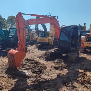 Excavatrice japonaise Hitachi ZX70, petite excavatrice de 7 tonnes, excavatrice sur chenilles Hitachi pour travaux agricoles et forestiers avec certification EPA - Product Image 2