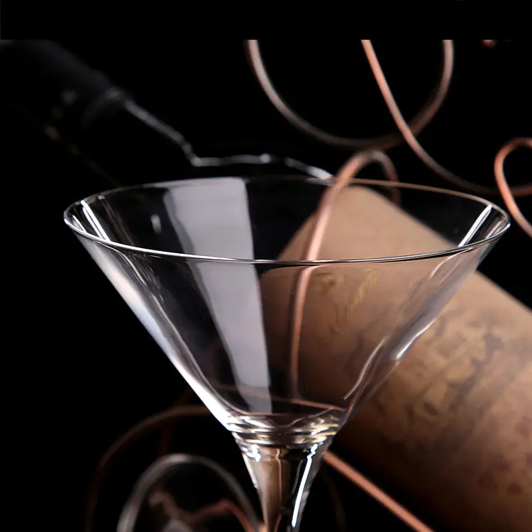 Kokteyl cam kişiselleştirilmiş bar Martini cam Margarita şampanya kadehi
