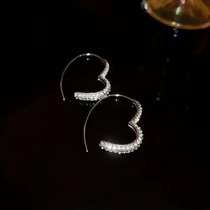 Orecchini a Cuore Scintillanti per Donne, Graziosi Orecchini d'Amore, Gioielli alla Moda per Uso Quotidiano e Feste - Product Image 6