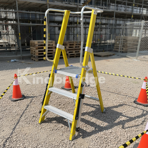 บันไดเคลื่อนที่คิงบริดจ์คุณภาพสูง 3 ขั้น สีเหลือง ทำจากไฟเบอร์กลาส ดีไซน์สำหรับงานอุตสาหกรรม พร้อมราวจับไฟเบอร์กลาสสำหรับงานอุตสาหกรรม - Product Image 3